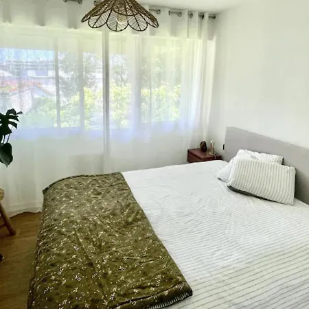 Apartament Calme Et Bien Decore
