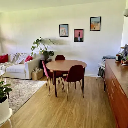 Apartament Calme Et Bien Decore *